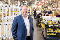 Robert Dion - Vice-president at Umano Médical