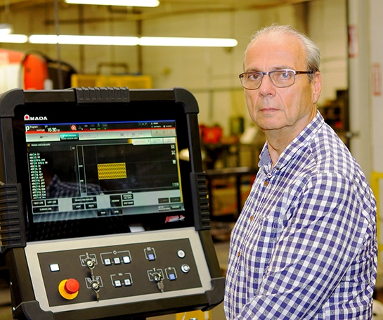 Leslie J. (John) Baxter - Président de Contour Machine