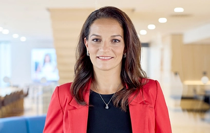 employée déterminée dans son bureau